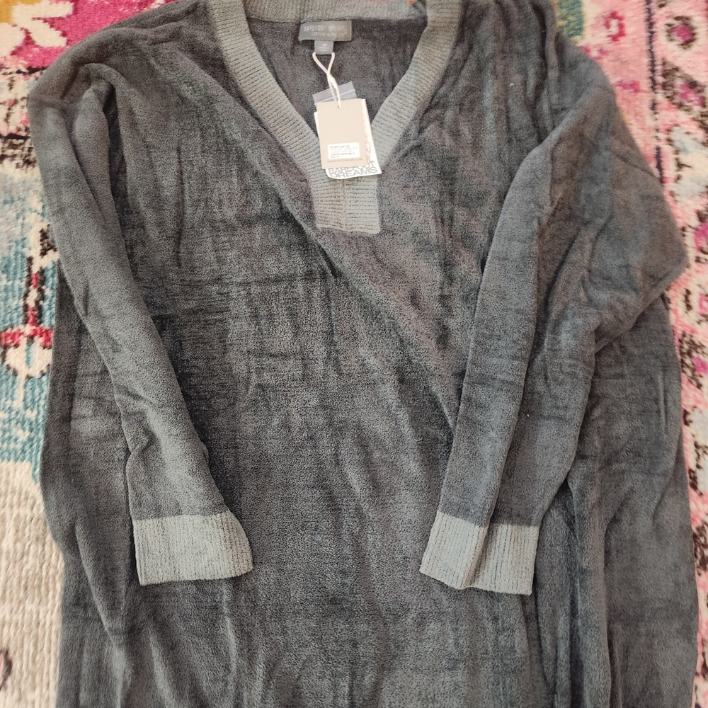 Barefoot Dreams Juniper Green Cozy Ultra Lite V-Neck Pullover